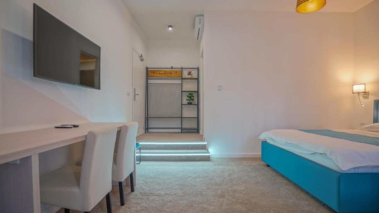 Zoom Rooms Брашов Екстер'єр фото